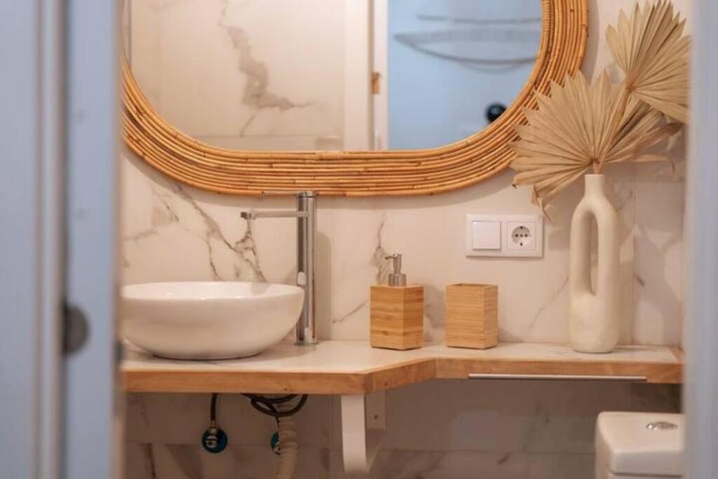 Apartamento A Estrenar En Calle Alcazares Севілья Екстер'єр фото