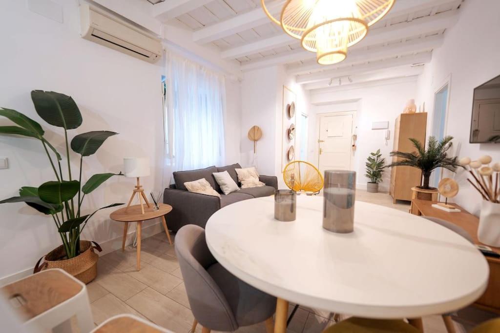 Apartamento A Estrenar En Calle Alcazares Севілья Екстер'єр фото